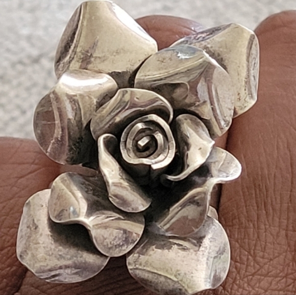 Estate Jewelry - Heavy Vintage 8 Sterling Silver Large Rose Flower Ring